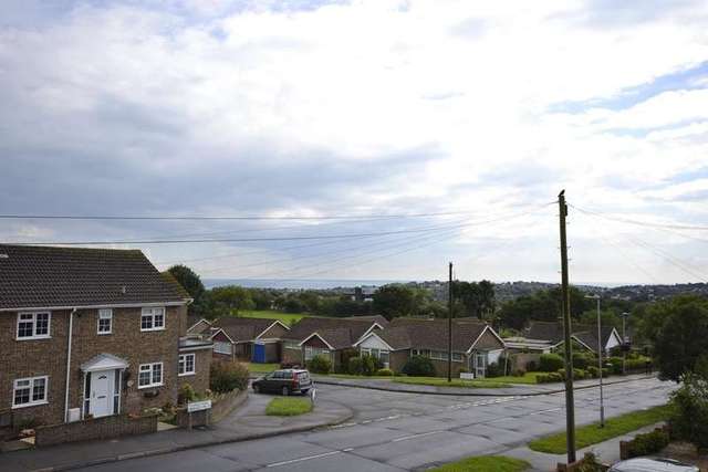  Image of 2 bedroom Flat to rent in Parkstone Road Hastings TN34 at Hastings, TN34 2NT