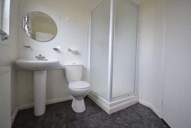  Image of 2 bedroom Flat to rent in Parkstone Road Hastings TN34 at Hastings, TN34 2NT