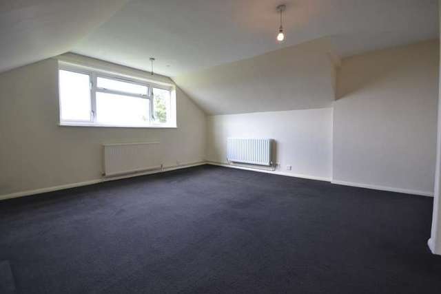  Image of 2 bedroom Flat to rent in Parkstone Road Hastings TN34 at Hastings, TN34 2NT