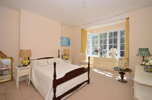  Image of 5 bedroom Detached house for sale in Parsonage Road Herne Bay CT6 at Herne Bay Kent Herne Bay, CT6 5TA