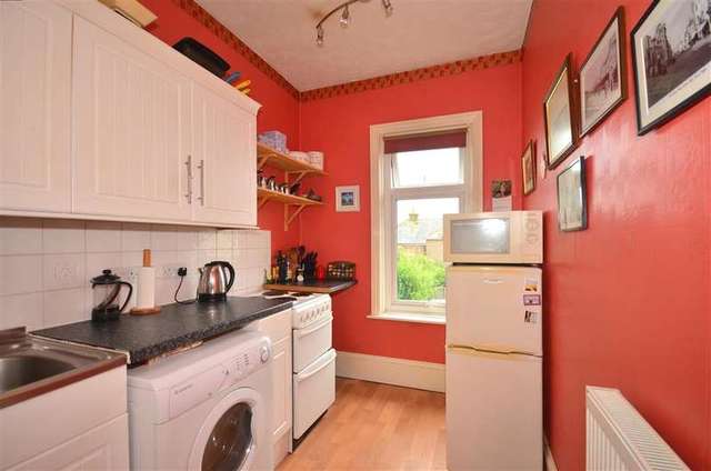  Image of Studio flat for sale in Pellhurst Road Ryde PO33 at Ryde Isle of Wight Ryde, PO33 3BN