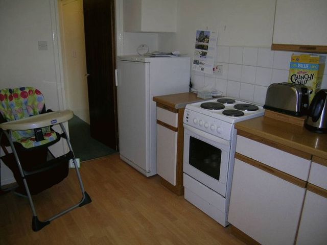  Image of 2 bedroom Flat to rent in The Broadway Penn Road Beaconsfield HP9 at Penn Road  Beaconsfield, HP9 2PD