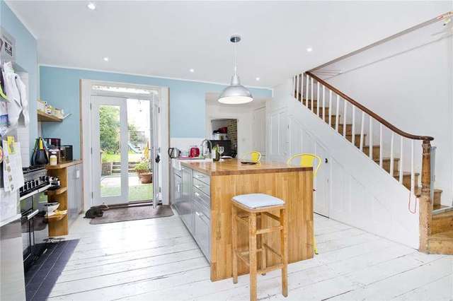  Image of 3 bedroom Detached house to rent in Penshurst Road London E9 at South Hackney London Victoria Park, E9 7DT