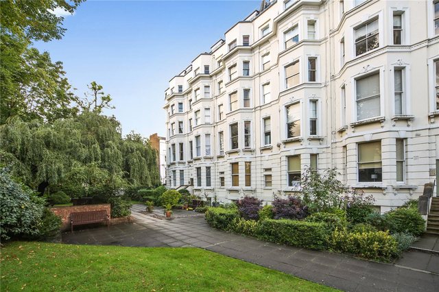  Image of Studio flat for sale in Colville Gardens London W11 at Pinehurst Court  1-3 Colville Gardens, W11 2BH