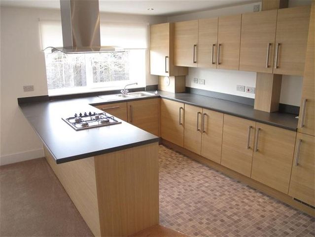  Image of 2 bedroom Flat to rent in Pinkhill Edinburgh EH12 at Corstorphine Edinburgh Edinburgh, EH12 7FA