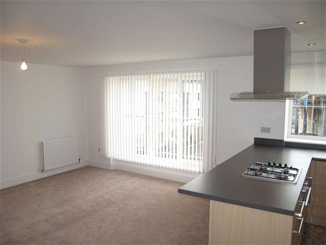  Image of 2 bedroom Flat to rent in Pinkhill Edinburgh EH12 at Corstorphine Edinburgh Edinburgh, EH12 7FA