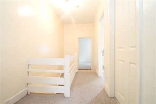  Image of 3 bedroom Detached house to rent in Pitlake Croydon CR0 at Croydon, CR0 3RA