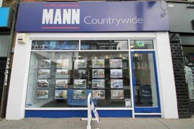  Image of 3 bedroom Detached house to rent in Pitlake Croydon CR0 at Croydon, CR0 3RA