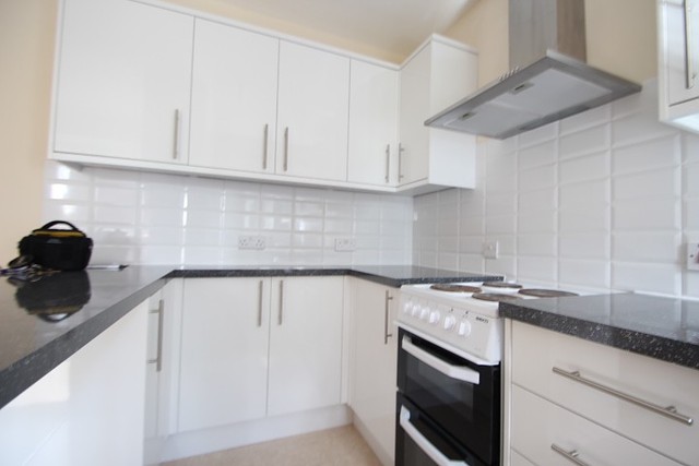  Image of 1 bedroom Detached house to rent in Plough Way Winchester SO22 at Badger Farm  Winchester, SO22 4PX