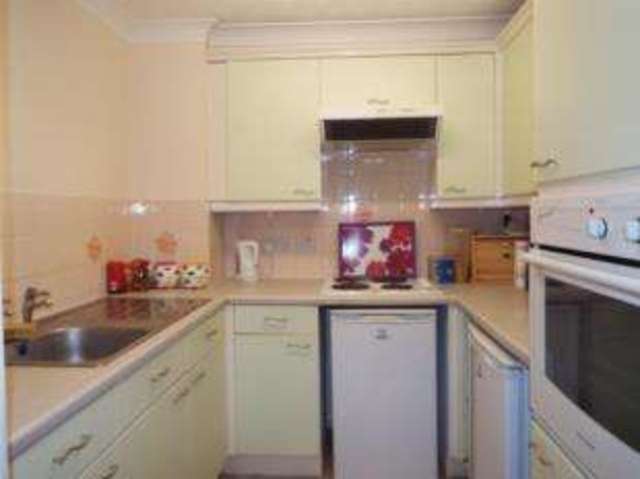  Image of 1 bedroom Retirement Property for sale in Old Bedford Road Luton LU2 at Old Bedford Road Luton Stopsley, LU2 7GL
