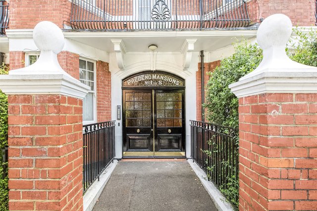  Image of 4 bedroom Flat for sale in Chiswick High Road London W4 at Chiswick High Road London Turnham Green, W4 2LU