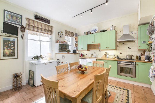  Image of 4 bedroom Flat for sale in Chiswick High Road London W4 at Chiswick High Road London Turnham Green, W4 2LU
