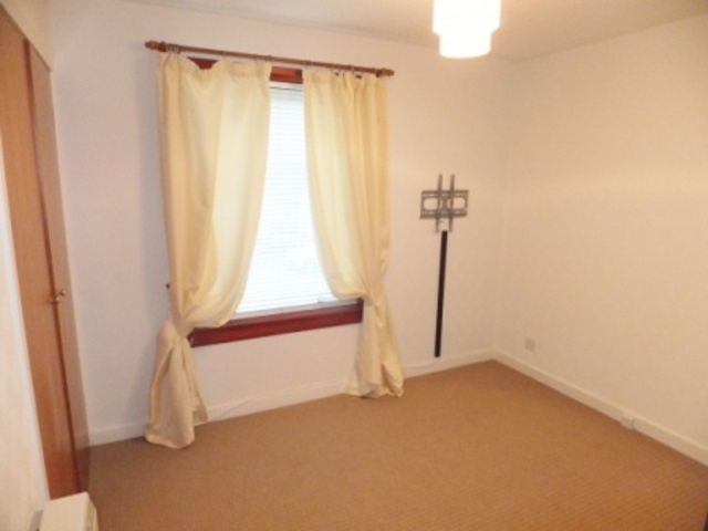  Image of 2 bedroom Flat to rent in Priory Square Kincardine Alloa FK10 at Alloa Clackmannanshire Clackmannanshire, FK10 4PF