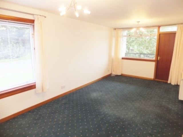  Image of 2 bedroom Flat to rent in Priory Square Kincardine Alloa FK10 at Alloa Clackmannanshire Clackmannanshire, FK10 4PF