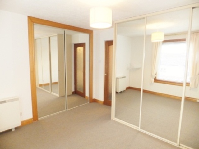  Image of 2 bedroom Flat to rent in Priory Square Kincardine Alloa FK10 at Alloa Clackmannanshire Clackmannanshire, FK10 4PF