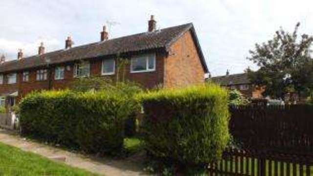  Image of 3 bedroom End of Terrace for sale in Queensway Leyland PR25 at Leyland Lancashire Leyland, PR25 1AH