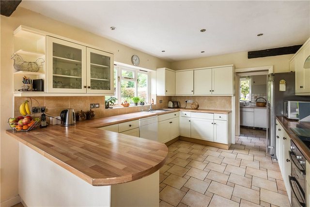 Image of 5 bedroom Detached house for sale in Chobham Road Ottershaw Chertsey KT16 at Chobham Road Ottershaw Ottershaw, KT16 0QD