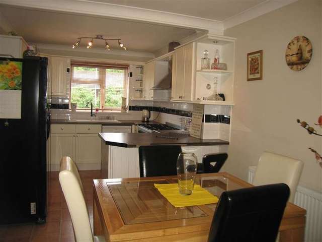  Image of 4 bedroom Detached house for sale in Redwing Road Chatham ME5 at Walderslade Chatham Chatham, ME5 7TH