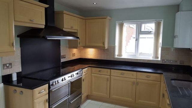  Image of 4 bedroom Detached house to rent in Redwood Drive Bradley Huddersfield HD2 at Redwood Drive  Huddersfield, HD2 1PW