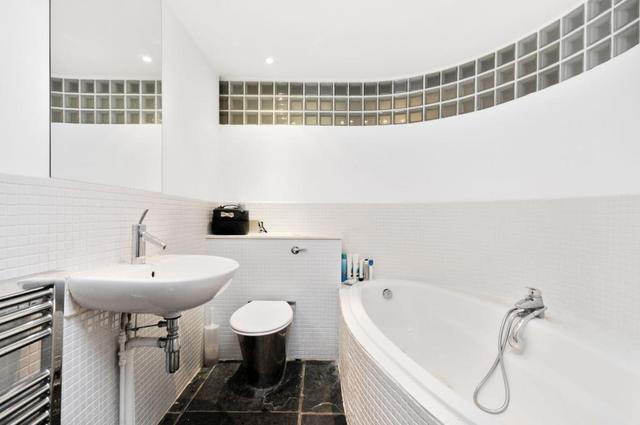  Image of 2 bedroom Apartment to rent in Richmond Mews London W1D at Soho  Shaftesbury Avenue, W1D 3DD