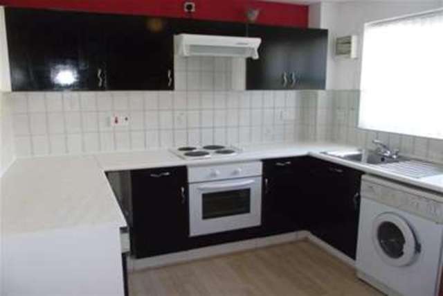  Image of 2 bedroom Terraced house to rent in Rigley Drive Nottingham NG5 at Nottingham, NG5 9RJ