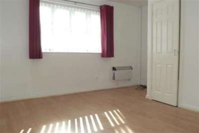  Image of 2 bedroom Terraced house to rent in Rigley Drive Nottingham NG5 at Nottingham, NG5 9RJ