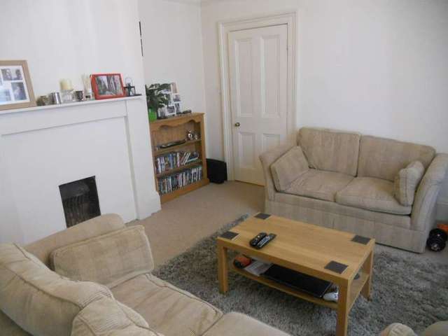  Image of 1 bedroom Flat to rent in Riverdale Road Twickenham TW1 at Riverdale Road  East Twickenham, TW1 2BS