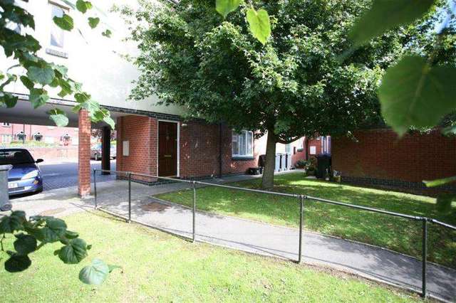  Image of 2 bedroom Apartment for sale in Rochelle Court Market Lavington Devizes SN10 at Market Lavington SN10 Market Lavington, SN10 4AT