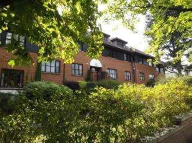  Image of 1 bedroom Flat for sale in The Avenue London E4 at 134 The Avenue London Highams Park, E4 9RP