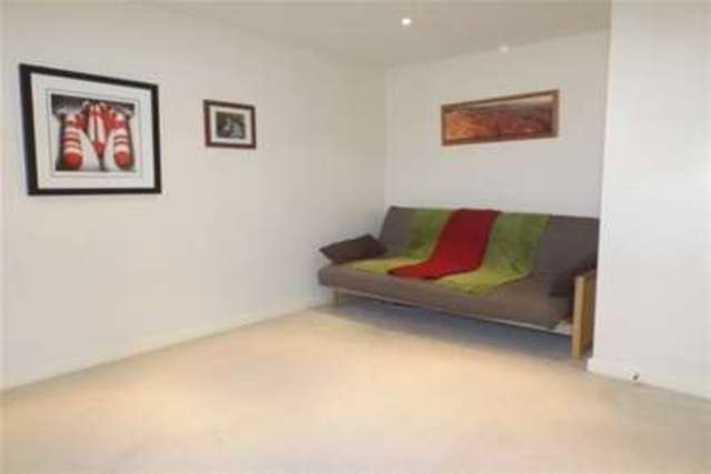  Image of 2 bedroom Flat to rent in Vellacott Close Cardiff CF10 at Cardiff, CF10 4AQ
