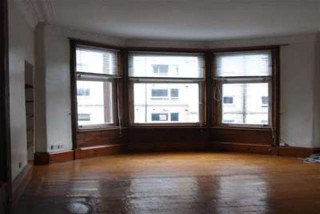  Image of 2 bedroom Flat to rent in Roslea Drive Dennistoun Glasgow G31 at Glasgow, G31 2LG
