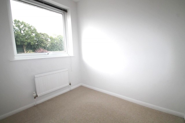  Image of 3 bedroom Terraced house to rent in Rothley Chase Haywards Heath RH16 at Haywards Heath, RH16 3PE