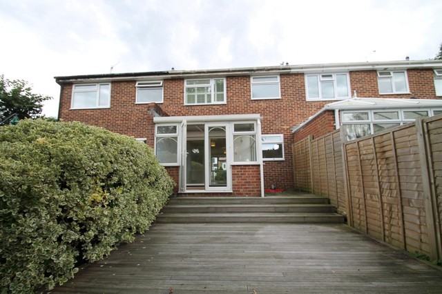  Image of 3 bedroom Terraced house to rent in Rothley Chase Haywards Heath RH16 at Haywards Heath, RH16 3PE