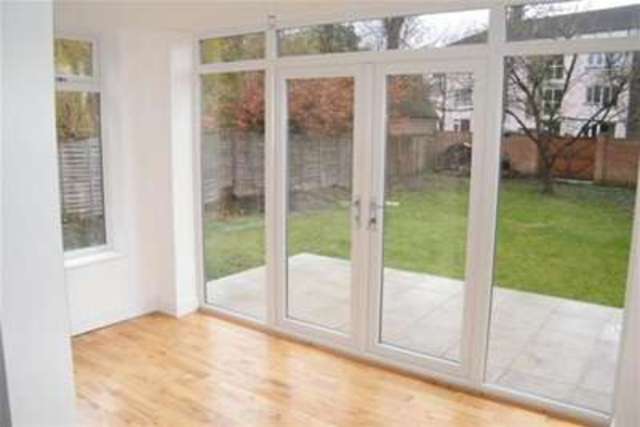  Image of 2 bedroom Bungalow to rent in Russell Crescent Nottingham NG8 at Nottingham, NG8 2BQ