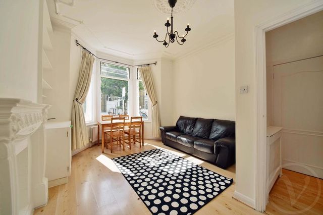  Image of 2 bedroom Flat to rent in Saltram Crescent London W9 at Saltram Crescent Maida Vale London, W9 3JS