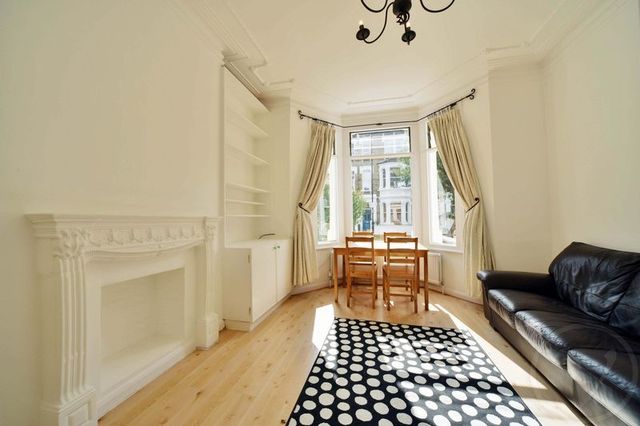  Image of 2 bedroom Flat to rent in Saltram Crescent London W9 at Saltram Crescent Maida Vale London, W9 3JS