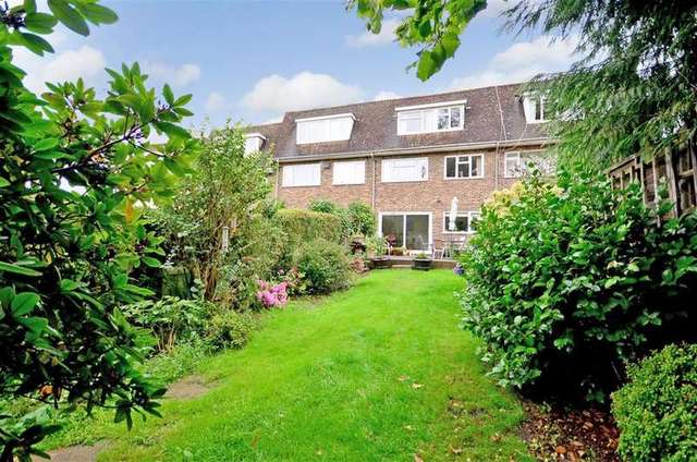  Image of 4 bedroom Town House for sale in Sandhurst Park Tunbridge Wells TN2 at Tunbridge Wells Kent Tunbridge Wells, TN2 3SU