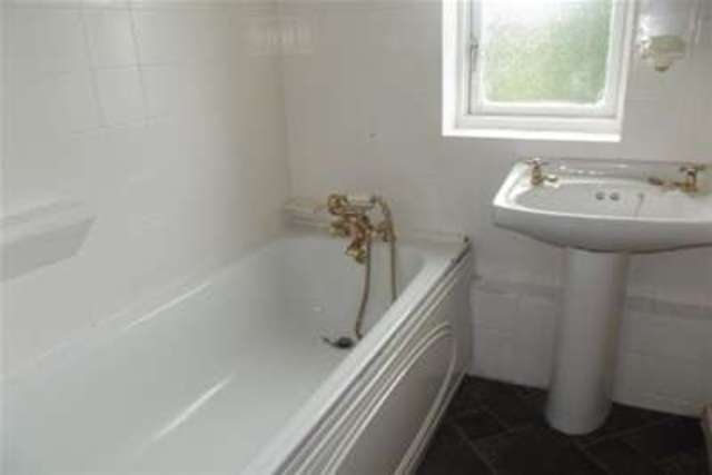  Image of 3 bedroom Detached house to rent in College Road Sandy SG19 at Sandy, SG19 1RJ