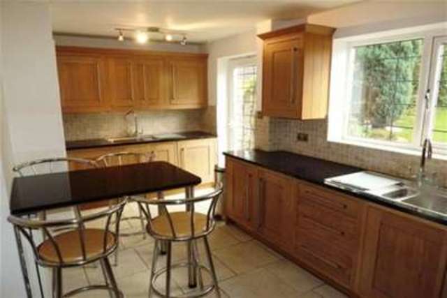  Image of 5 bedroom Detached house to rent in Sandygate Grange Drive Sheffield S10 at Sheffield, S10 5NW