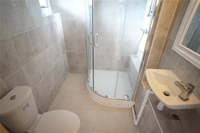  Image of 1 bedroom Maisonette to rent in Saxon Close Northfleet Gravesend DA11 at Northfleet Kent Perry Street, DA11 8HA
