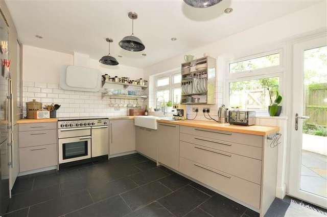  Image of 4 bedroom End of Terrace for sale in Saxon Way Reigate RH2 at Reigate Surrey Reigate, RH2 9DH
