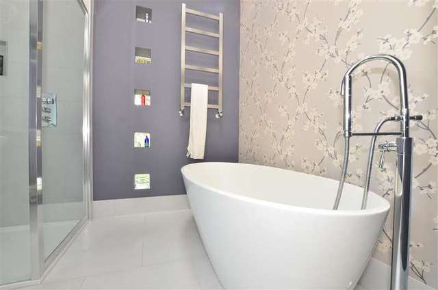  Image of 4 bedroom End of Terrace for sale in Saxon Way Reigate RH2 at Reigate Surrey Reigate, RH2 9DH