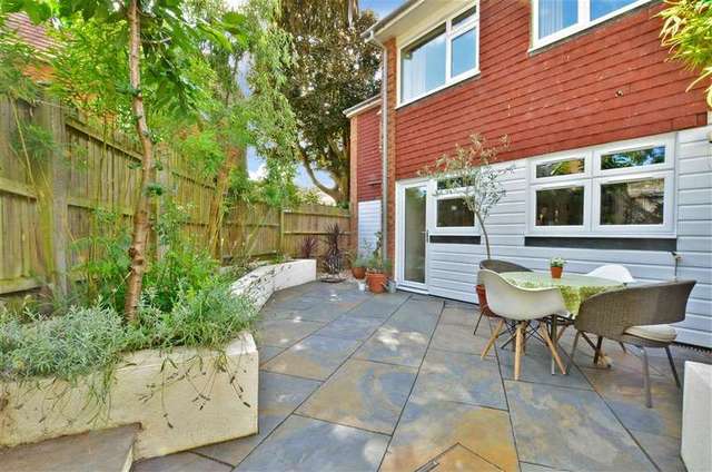 Image of 4 bedroom End of Terrace for sale in Saxon Way Reigate RH2 at Reigate Surrey Reigate, RH2 9DH