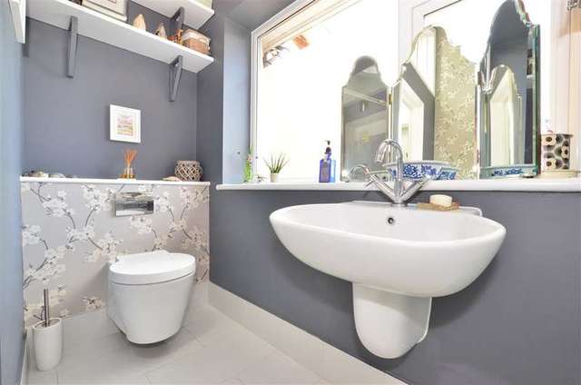  Image of 4 bedroom End of Terrace for sale in Saxon Way Reigate RH2 at Reigate Surrey Reigate, RH2 9DH