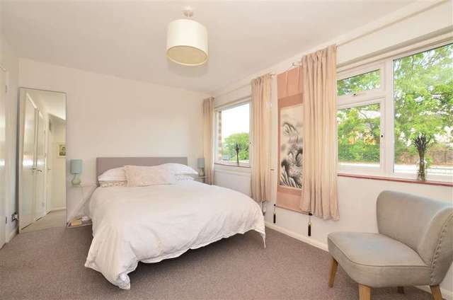  Image of 4 bedroom End of Terrace for sale in Saxon Way Reigate RH2 at Reigate Surrey Reigate, RH2 9DH