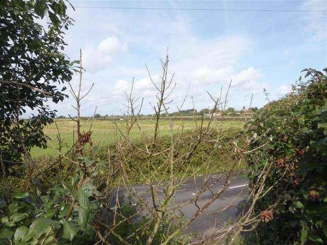  Image of 2 bedroom Detached house for sale in Applegarth Park Seasalter Lane Seasalter Whitstable CT5 at Seasalter Whitstable Whitstable, CT5 4BZ