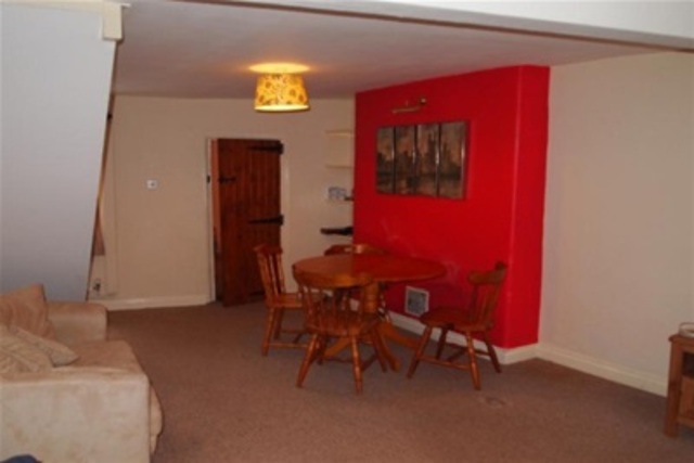  Image of 2 bedroom Property to rent in Silver Street Milverton Taunton TA4 at Milverton, TA4 1LA