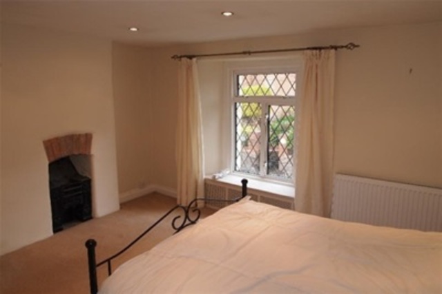  Image of 2 bedroom Property to rent in Silver Street Milverton Taunton TA4 at Milverton, TA4 1LA