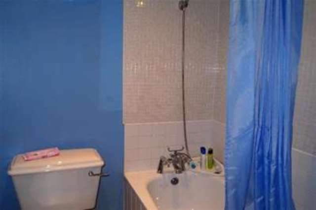  Image of 2 bedroom Property to rent in Silver Street Milverton Taunton TA4 at Milverton, TA4 1LA