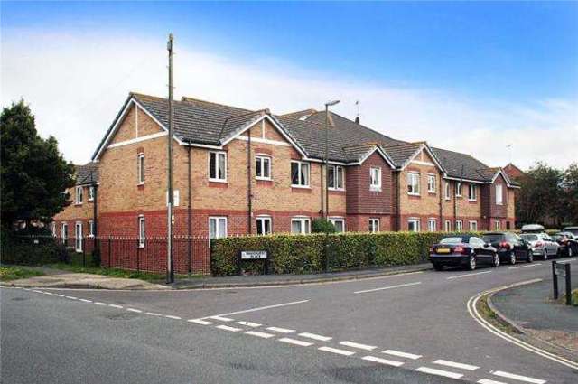  Image of 2 bedroom Retirement Property for sale in Silverwood Court Wakehurst Place Rustington Littlehampton BN16 at Wakehurst Place Rustington Rustington, BN16 3UZ
